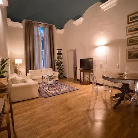La Loggia Delle Regine Historic Center In A Period Building, Facing The Aquarium With Wi Fi And Ac *