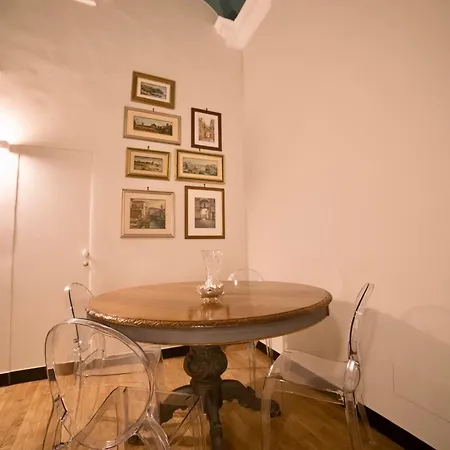 La Loggia Delle Regine Historic Center In A Period Building, Facing The Aquarium With Wi Fi And Ac Appartamento *