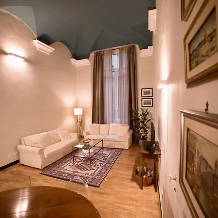 La Loggia Delle Regine Historic Center In A Period Building, Facing The Aquarium With Wi Fi And Ac * Genua