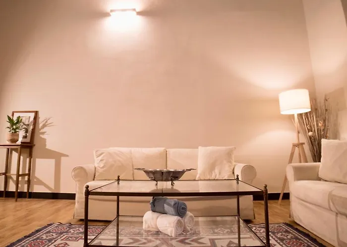 Apartmán La Loggia Delle Regine Historic Center In A Period Building, Facing The Aquarium With Wi Fi And Ac